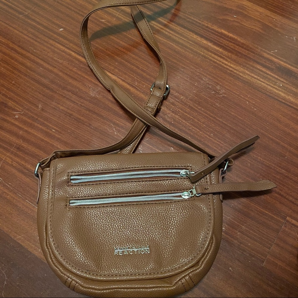 Kenneth Cole Reaction brown crossbody bag!